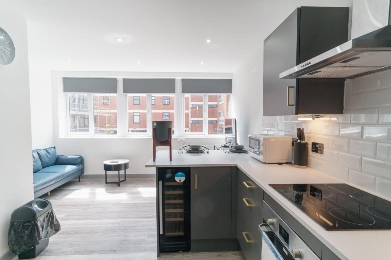 Modern 1 Bedroom Apartment In Preston Centre Екстер'єр фото
