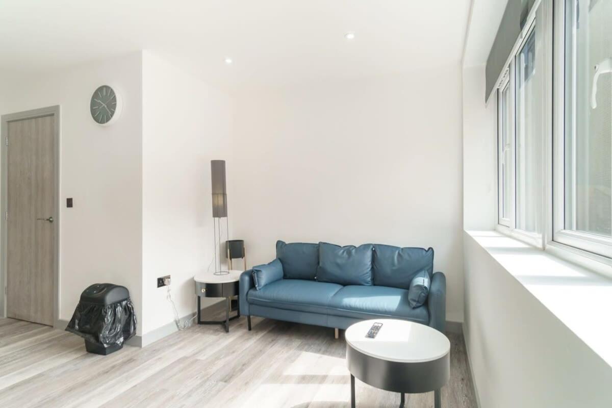 Modern 1 Bedroom Apartment In Preston Centre Екстер'єр фото